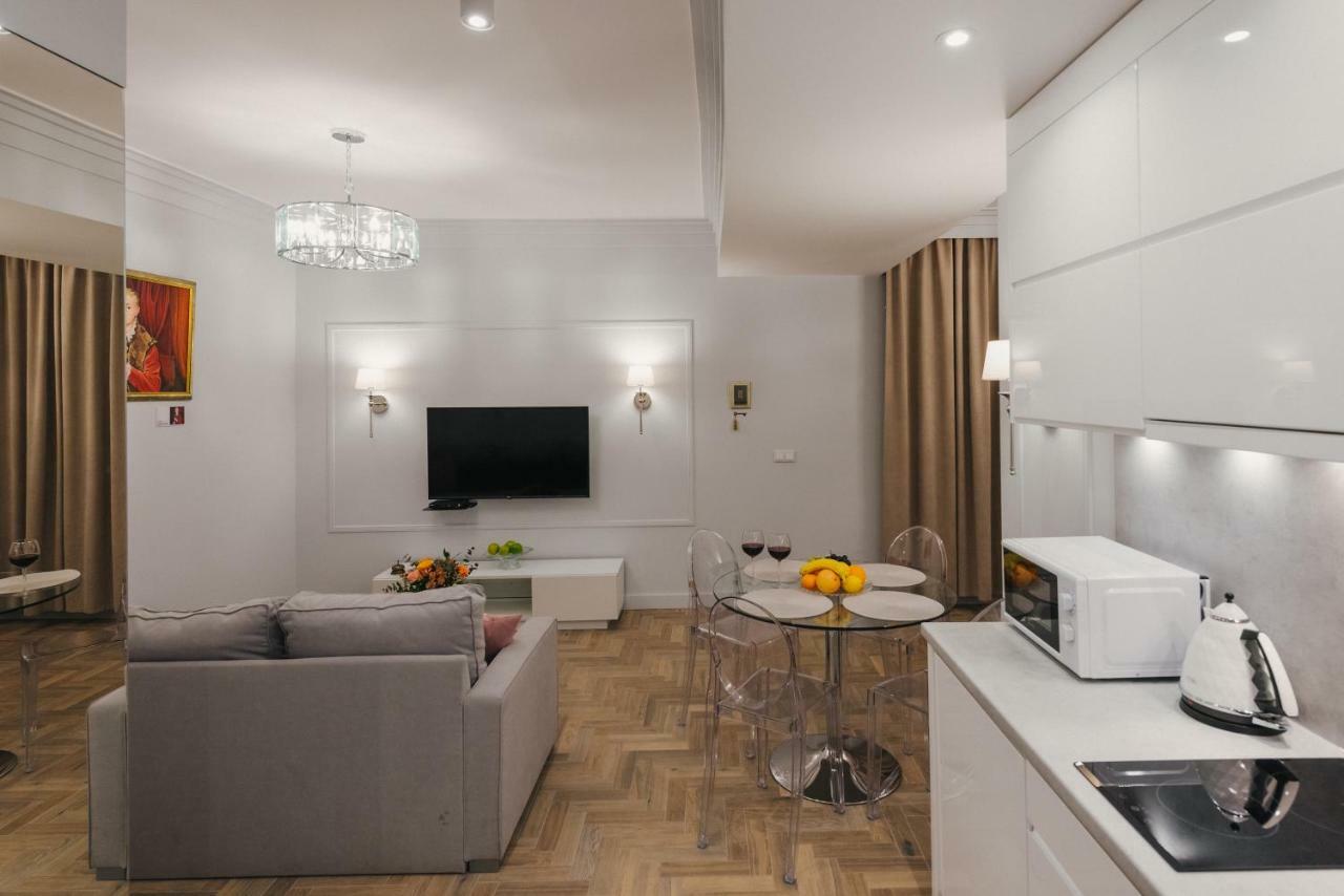 Movart Boutique Aparthotel Kraków Exteriör bild